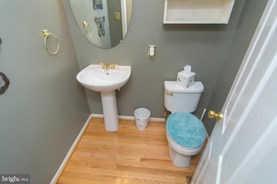 1526 Long Drive Ct, Crofton, MD 21114 - photo 2