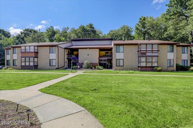 4 Pine Cluster Cir unit G, Manalapan, NJ 07726 - photo 2