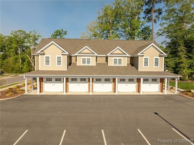 End first floor with garage