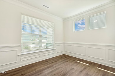 605 Hampton Crest Ct, Fuquay-Varina, NC 27526 - photo 7