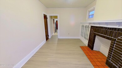 11 Cuyler Ave unit 1R, Albany, NY 12209 - photo 2