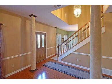 Gleaming hardwoods and Spacious feel -extra specia