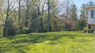 Huge yard for kids and pets