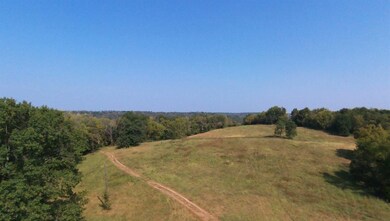 262 Oregon Rd, Versailles, KY 40383 - photo 2