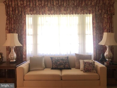 7409 Farmcrest Dr, New Carrollton, MD 20784 - photo 5