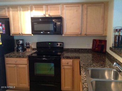 1008 kitchen3