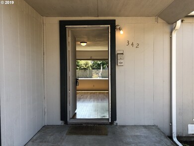 342 SE Sheridan Rd, Sheridan, OR 97378 - photo 3