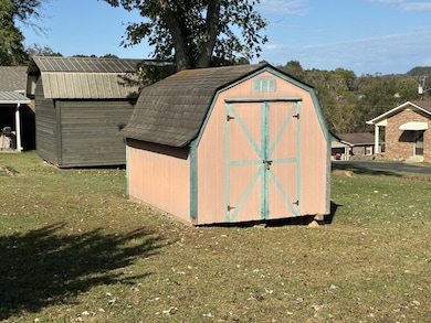 210 Lee Ave, Woodbury, TN 37190 - photo 6