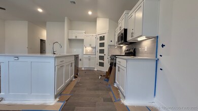 1435 E 149th Place S, Glenpool, OK 74033 - photo 5