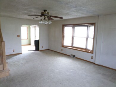 447 S Oakwood St, Tomah, WI 54660 - photo 2