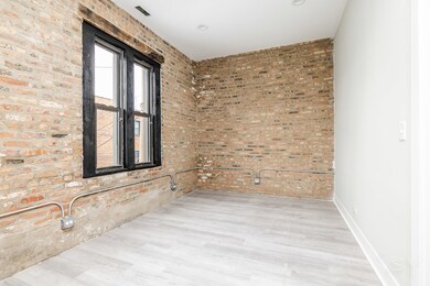 2450 S Oakley Ave unit 2R, Chicago, IL 60608 - photo 6