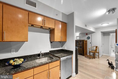 915 E St NW unit 414, Washington, DC 20004 - photo 7