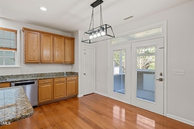 721 Hewespoint Ct, Cary, NC 27519 - photo 6