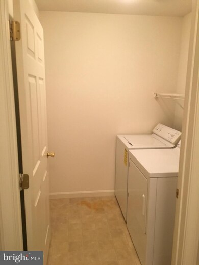 14047 Sweet Vale Dr, Hagerstown, MD 21742 - photo 6