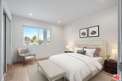 11675 Darlington Ave unit 301, Los Angeles, CA 90049 - photo 3