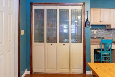 217 Smith Oak Lane-13