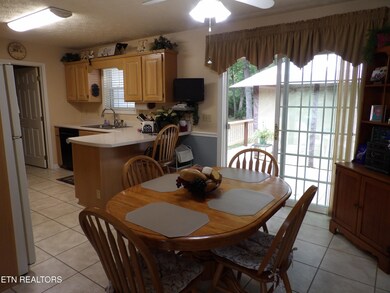 2162 Ona Rd, Crossville, TN 38572 - photo 5