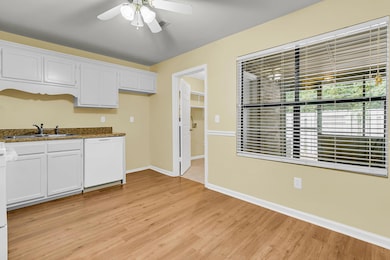 6239 Lucille Dr unit 17D, North Charleston, SC 29406 - photo 7