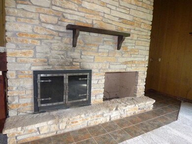 3734 W Bass Creek Rd, Beloit, WI 53511 - photo 7