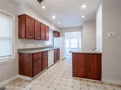 1801 23rd St, Des Moines, IA 50310 - photo 4