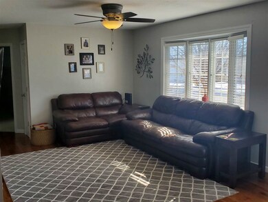 4018 Jill Dr, Waterloo, IA 50701 - photo 6