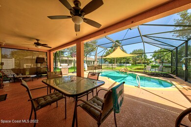 lanai & swimming pool