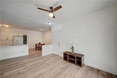 5655 E Sahara Ave unit 2048, Las Vegas, NV 89142 - photo 3