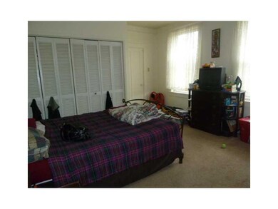 Bedroom. SPACIOUS BEDROOM