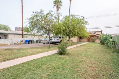 855 El Centro Ave, El Centro, CA 92243 - photo 4