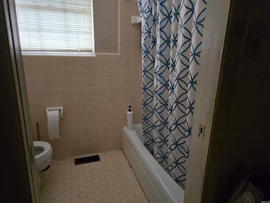 1501 View St, Morrilton, AR 72110 - photo 7