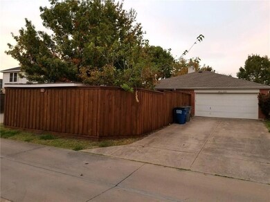 3111 Creekwood Dr, Wylie, TX 75098 - photo 2