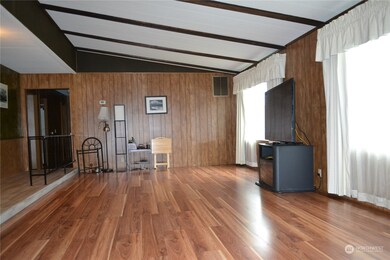 1013 Old Pioneer Way NW, Orting, WA 98360 - photo 7