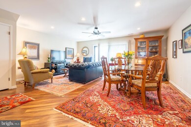 7 Chiara Ct, Towson, MD 21204 - photo 3