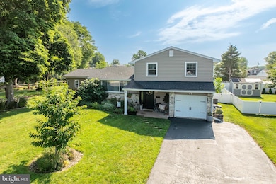 303 Trimble Blvd, Brookhaven, PA 19015 - photo 2