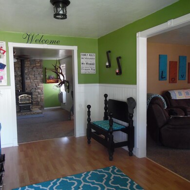861 S 2nd EAst 003