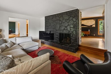 7157 Cheshire Dr, Knoxville, TN 37919 - photo 7