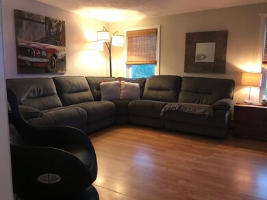 27 Mohawk Dr unit A, Londonderry, NH 03053 - photo 5