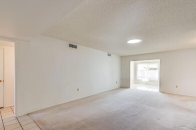 10221 W Mission Ln, Sun City, AZ 85351 - photo 4