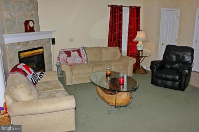 448 Hill St, Mount Joy, PA 17552 - photo 5