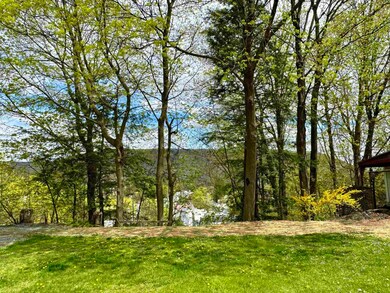 4 Bryant Ct, Bellows Falls, VT 05101 - photo 2