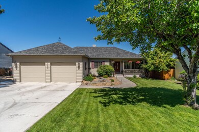 2496 SW 34th Dr, Redmond, OR 97756 - photo 2