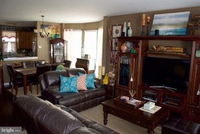 2525 Dog Leg Ct, Crofton, MD 21114 - photo 3