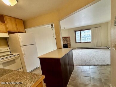 Kitchen to Lvrm