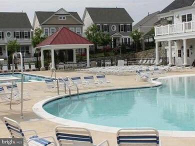 11803 Emerald Green Dr, Clarksburg, MD 20871 - photo 4