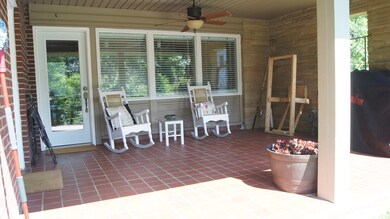 1022 E Lakeshore Dr, Dalton, GA 30720 - photo 3