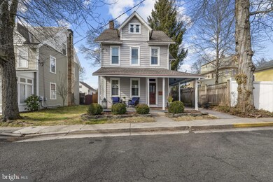 129 Worthington St, Doylestown, PA 18901 - photo 3