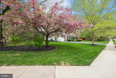 7849 Rockburn Dr, Ellicott City, MD 21043 - photo 4