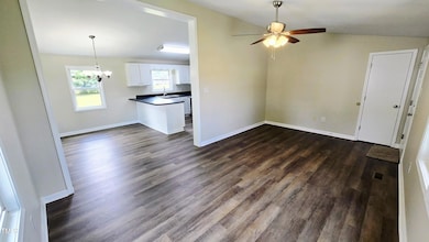 403 S Market St, Benson, NC 27504 - photo 6