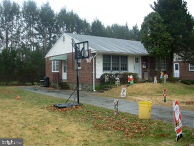 55 Wentworth Ln, Bryn Mawr, PA 19010 - photo 2