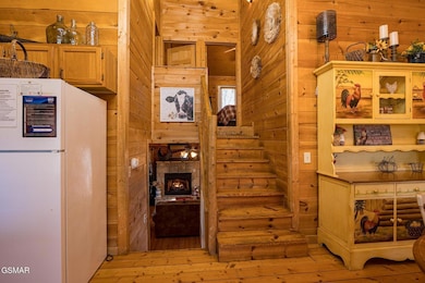 1628 Ginnys Trail, Sevierville, TN 37876 - photo 5